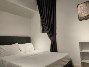 Cozy KL Home | 3min walk to Train Station |Netflix Apartment in Federal Territory of Kuala Lumpur