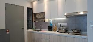 Cozy KL Home | 3min walk to Train Station |Netflix Apartment in Federal Territory of Kuala Lumpur