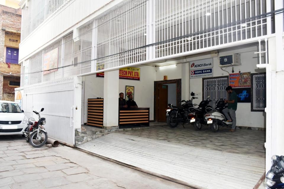 Ramaya Home Stay Apartment in Varanasi