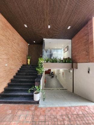 LUCK APART 8 - Hanoi Westlake Balcony Studio Apartment in Laos