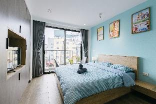 LUCK APART 8 - Hanoi Westlake Balcony Studio Apartment in Laos