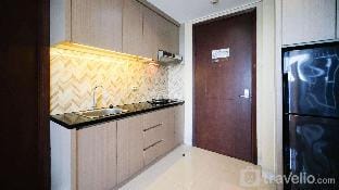 ModernCozy 1BR Grand Sungkono Lagoon By Travelio Apartment in Surabaya