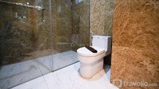 Exclusive 3BR at Grand Sungkono Lagoon By Travelio Apartment in Surabaya