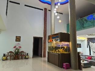 Qua Homestay | 5 Rooms | 6 Bathrooms Vacation rental in Perak