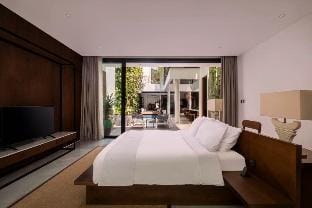 Luxury 3 BR Private Pool Canggu #IR Villa in North Kuta