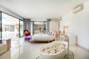 Luxury 3 BR Pool Villa 1 Canggu SU35 Villa in North Kuta