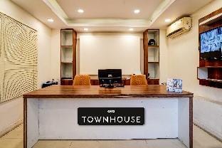 Hotel O Golden Palace Vacation rental in Noida