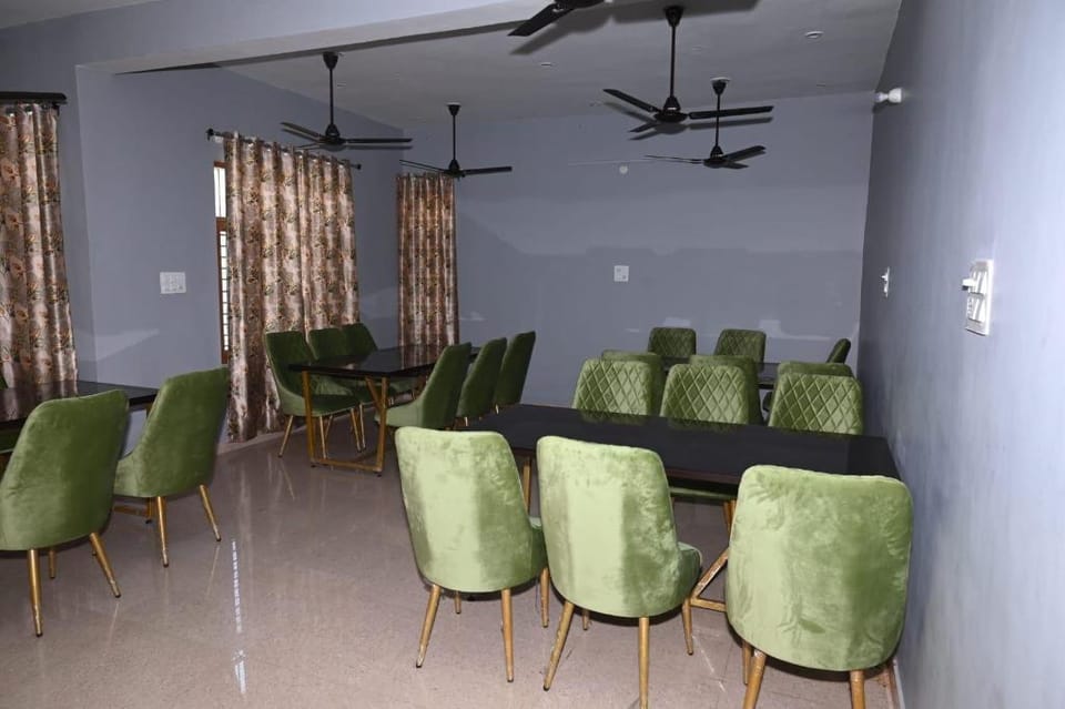 Hotel O The Glide Inn Hotel & Restaurant Hotel in Punjab, India
