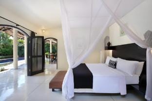 Entire 5 BR Private Pool Villa #PS16 Villa in Kuta