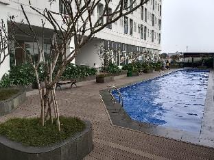 MRT Convenience. Cozy Serpong Garden Studio Apartment in West Java