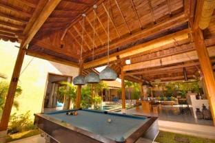 Cozy 3 BR Private Pool Villa at Canggu ZN116A Villa in North Kuta