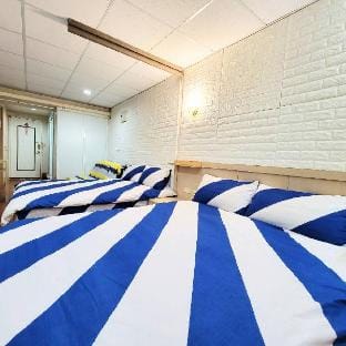 Ximending(Emei B)-Free Drop-off Service,lift Apartment in Taipei City