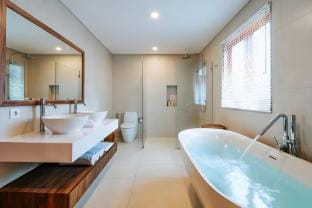 Spacious 4BR Villa Near Beach In Seminyak Vacation rental in North Kuta