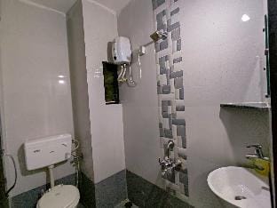 Ambient Homestay (5-AC/Non AC Rooms with Balcony) Vacation rental in Maharashtra