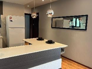 Home Abroad 2 @ Jazz Suites 3, Vivacity 4pax Apartment in Kuching