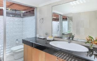 SixBedrooms Luxury Villa In Jimbaran  Villa in Kuta Selatan