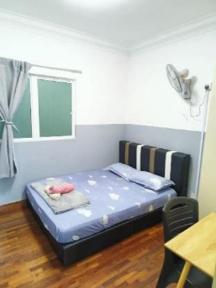 Apt D/1-10pax/5mins LRT/Netflix/Pool+Gym/YSW Homes Vacation rental in Subang Jaya