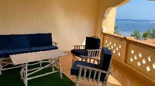 Lux Suites Eden Beachfront Apartments Shanzu-303 Apartment in Mombasa