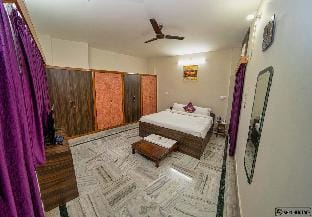 Shri - II Floor without Kitchen Apartment in Varanasi