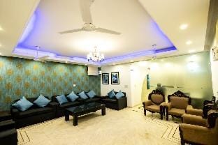 5BHK Namastey Homes Service Apartment Apartment in New Delhi