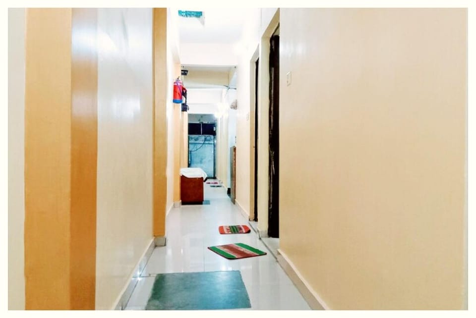Goroomgo Shivay Guest House Varanasi Hotel in Varanasi