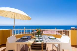 Beachfront triplex with swimming pool parking Apartment in Canary Islands