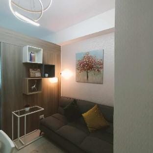 Cozy 1 bedroom with balcony Apartment in Mandaluyong