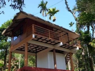 Kuruva Shoreline Villa in Kerala