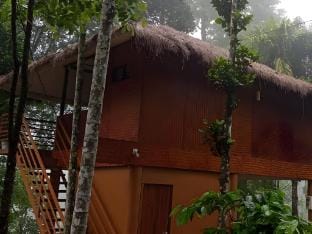 Kuruva Shoreline Villa in Kerala