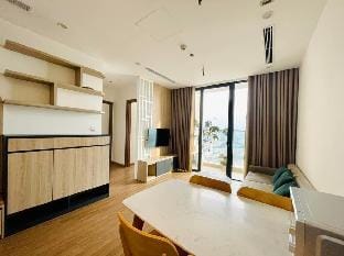 Vinhomes skylake 2br city view Apartment in Laos