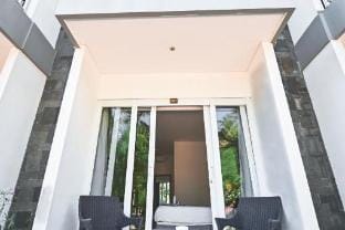 Cozy 1 BR Modern Superior Room #PS3 Apartment in Pemenang