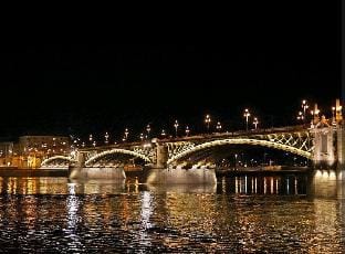 Riverside Mansion Apartment in Budapest