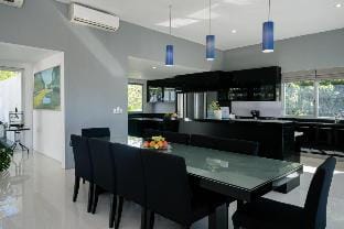 Luxury 4 BR Private Pool villa #PS9 Villa in Bali
