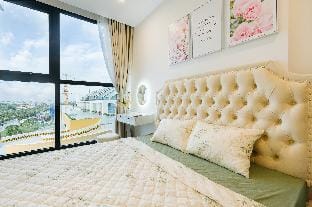 Vinhomes Skylake Phạm Hùng - Blissful Homestays Apartment in Laos