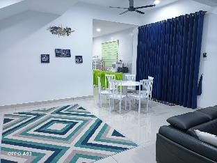 MY 128 HOMESTAY KT Vacation rental in Terengganu, Malaysia