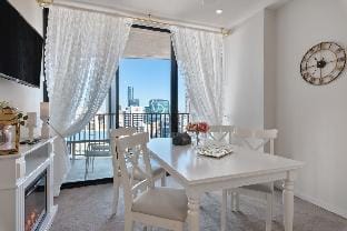 NEW! 2 Bedroom Apartment + Free parking; Sleeps 6 Apartment in Brisbane City