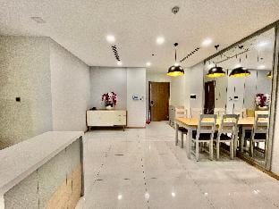 2 Phòng Ngủ Vinhomes Central Park Apartment in Ho Chi Minh City