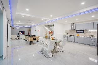 NINE9 Luxury PoolVilla Pattaya walking street  Villa in Pattaya City