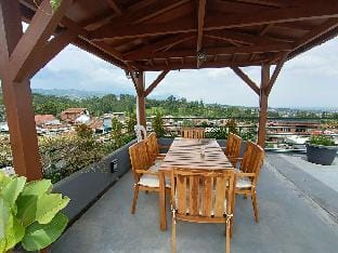 Chiga Home Vacation rental in Bandung
