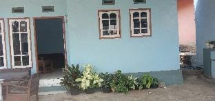 Dedwa homestay Vacation rental in Batu