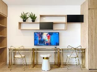 Saigon Royal Breathtaking River View FreeGymPool Apartment in Ho Chi Minh City