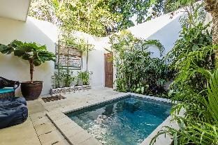 Villa Ibu Dua Romantic 1 BR in Prime Loc Seminyak Villa in Kuta