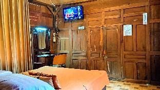 Balkondes Kebonsari Apartment in Indonesia