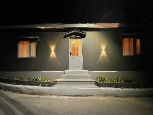 Uptown Cottage- The Mall Apartment in Shimla