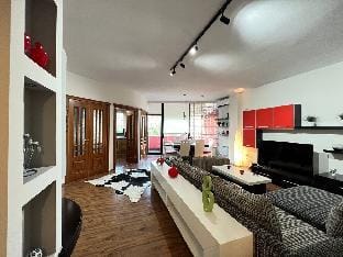 Grand Central Apartment LTH Vacation rental in Tirana