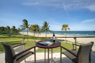 Sunset Villa Hyaatt Regency Da Nang Villa in Hoa Hai
