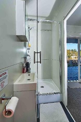 WanaHaka -Lake Wanaka and Town at your door-Part 2 Apartment in Wanaka