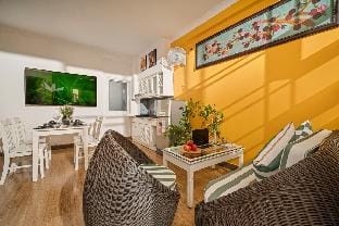 Danatri Apt/2BR/AnThuong Walk Str/1min to Beach/NT Vacation rental in Da Nang