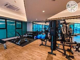Paradigm Mall - Hublot Suites by RR JBcity Vacation rental in Johor Bahru
