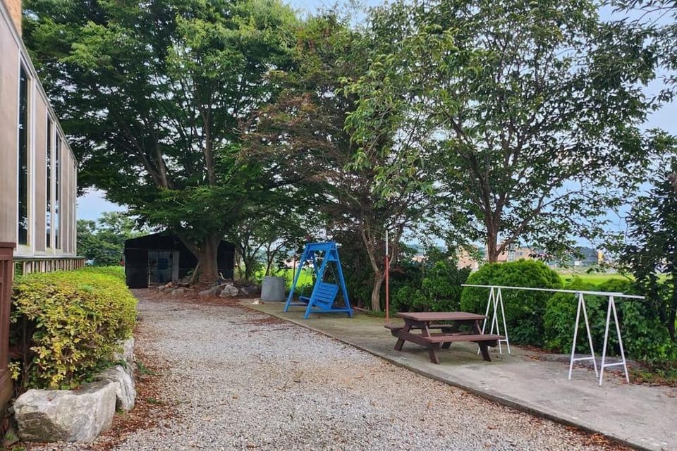 Anmyeondo Noeul Shimteo Pension Bed and Breakfast in South Korea